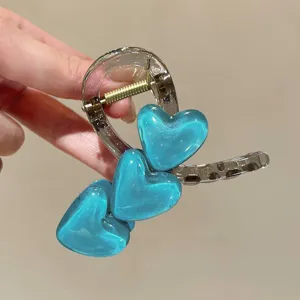 Transparente Jelly Herz Haarklammer für Damen, süße Haifischklaue für elegantes Styling im Alltag.