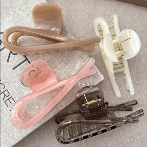 Große Acryl Haarklammern für Damen, stilvolle Haarklammer mit Kreuz-Design für dickes Haar.