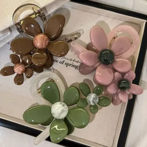 Elegant flower hair claw clip aesthetic resin shark clip for women summer hair accessories