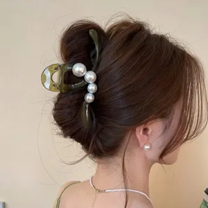 Elegante Perlen Haarklammer für Frauen, dunkelgrünes Haaraccessoire für schöne Hochsteckfrisur.