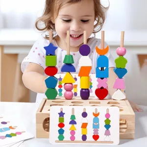 Holz Steckspiel und Formensortierer für Kleinkinder, bunte Lernspielzeug Bausteine.