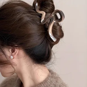 Elegant large wave hair claw clip detail shot for women stylish updo hair accessories