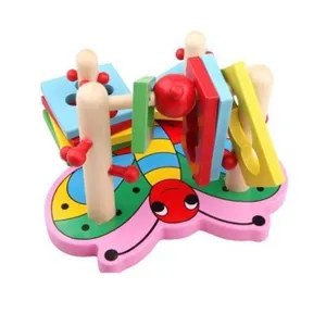 Jouet de tri de formes papillon en bois labyrinthe de perles éducatif et blocs pour tout-petits.