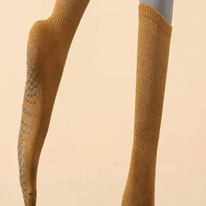 Damen Anti-Rutsch Yoga Socken mit Noppen, mittelhohe Baumwoll Pilates Sportsocken Fitness.