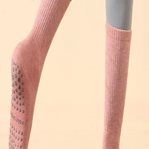 Bequeme Anti-Rutsch Yoga Socken für Damen, atmungsaktive Baumwoll Pilates Socken mit Noppen.