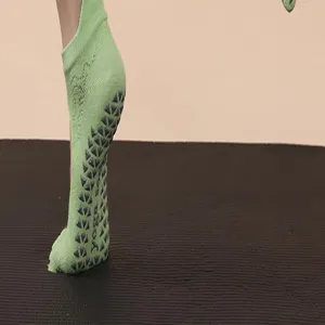 Non-slip yoga socks for women five toe pilates socks breathable cotton athletic socks