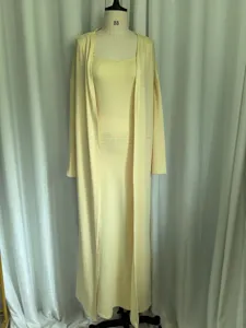 Κίτρινο μάξι φόρεμα slip με μακριά ζακέτα, casual σετ δύο τεμαχίων για γυναίκες.