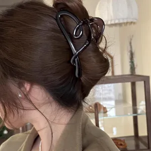 Moda Molla per Capelli Opaca a Cuore Elegante Clip Squalo Accessori Capelli per Donna Styling Quotidiano