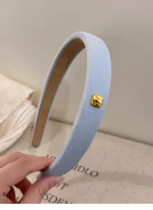 Blaues Fischgrät Haarband mit goldenem Detail, stilvolles Haar-Accessoire für den Alltag.