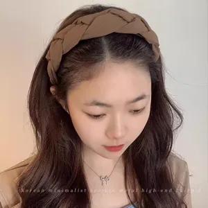 Bandeau tressé marron chic pour femmes, cerceau de cheveux élégant pour l'automne et hiver quotidien.