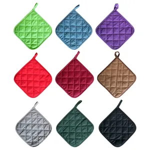 Set presine in tessuto trapuntato tinta unita, tappetino da cucina resistente al calore con anello.