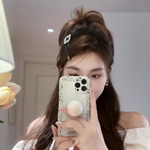 Pince à cheveux chic en strass pour femmes, barrette latérale étincelante pour coiffure.
