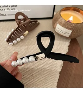 Matte Perlen Haarklammer für Damen, elegante große Haarklammer für dickes Haar, retro Design.
