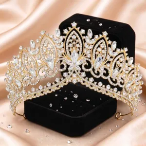 Goldene Kristall Braut Tiara Krone Barock Strass Haarschmuck fur Hochzeit Details.