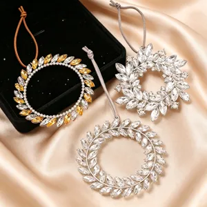 Exquisites Strass Kristall Weihnachts Kranz Anhänger glänzender Baum hängende Deko Detail