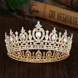Vintage Barok Ronde Kroon Legering Strass Hart Tiara Voor Vrouwen Bruiloft Optreden Luxe Haaraccessoires Feest Hoofddeksels