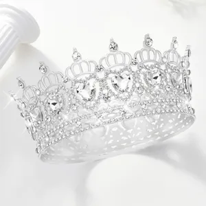 Exquisita corona de diamantes de imitación de aleación de plata estilo barroco.