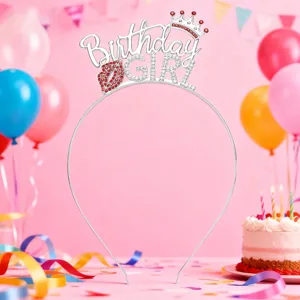 Detailaufnahme Strass Geburtstag Mädchen Haarreif, glitzernde Party Krone Zubehör.