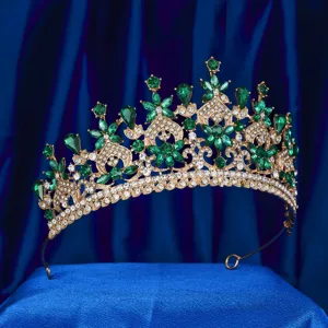 Stupendo diadema sposa strass oro dettaglio, corona cristallo verde lusso nozze.