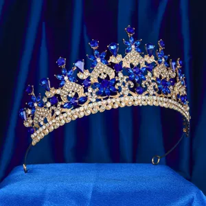 Stupendo diadema da sposa in cristallo, corona dorata con strass blu scuro per abito da sposa elegante.