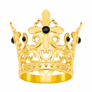 Gouden kroon taartdecoratie met zwarte strass steentjes, perfect voor verjaardag en bloemen.