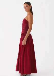 Elegant strapless ruched patchwork long evening dress, perfect for summer parties.