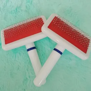 Professional pet grooming slicker brush for dogs and cats, gentle pins remove loose undercoat.