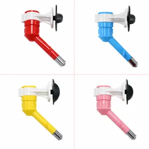 Abbeveratoio Sospeso per Animali Domestici Dispenser Automatico per Bottiglie d'Acqua per Cani e Gatti Forniture in Plastica Singolo Doppio Ugello