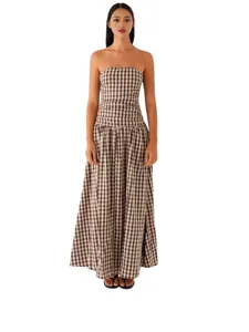 Elegant strapless brown gingham maxi dress featuring pleated bodice and flared skirt design
