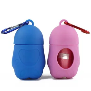 Set di distributori di sacchetti per deiezioni a forma di zampa con moschettoni