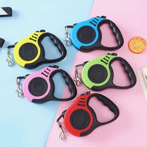 Automatic retractable 5-meter dog walking leash in five vibrant assorted colors