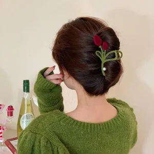 Koreanischer Stil Samt Tulpe Haarkralle Mit Künstlicher Perle Legierung Galvanisiert Große Haarklammer Herbst Winter Haarschmuck Für Damen Dekorativer Kopfschmuck