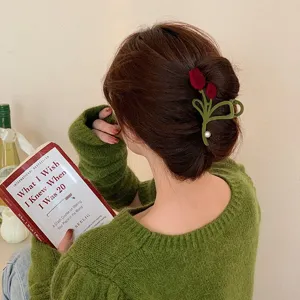 Schicke Samt Tulpe Haarklammer für Damen, große Haarklammer für elegante Herbst Winter Frisuren.
