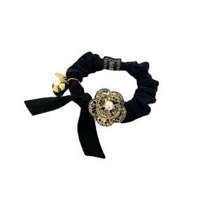 Chouchou camélia strass rétro coréen élastique cheveux noir accessoire élégant pour femmes