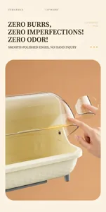 Dettaglio che mostra il bordo liscio e lucidato del porta tazze color crema antipolvere