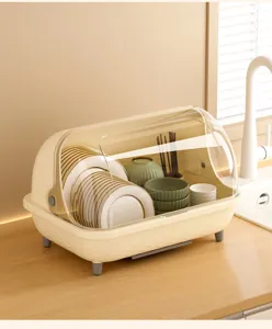 Scolapiatti antipolvere beige con coperchio trasparente per l'organizzazione cucina