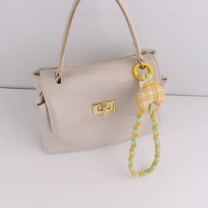 Handgefertigter geflochtener Baumwollseil Herzschlüsselanhänger mit schicker Handtasche