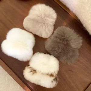 Pince à cheveux en peluche pince requin duveteuse pour femmes demi-chignon accessoires