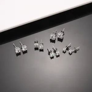 Boucles d'oreilles clous zirconium ronds argent set plusieurs tailles vue detail