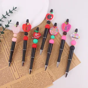 DIY Perlenkugelschreiber Set Lehrer Thema Apfel Silikon Anhänger bunt handgefertigt Schreibwaren