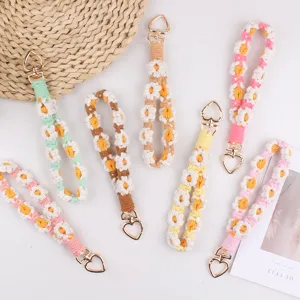 Handmade woven daisy keychain cute floral phone strap aesthetic cotton rope wristlet lanyard