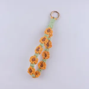 Handmade woven daisy keychain cotton rope wristlet strap cute floral key ring pendant