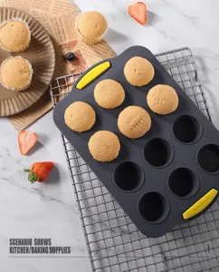 Moule à muffin en silicone 12 cavités antiadhésif avec poignées jaunes pour four
