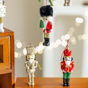 Weihnachts-Nussknacker-Soldat Hängeornamente Set, ideal für die Baum Dekoration.