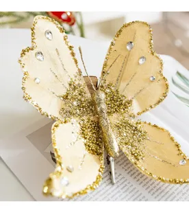 Gold Glitzer Schmetterling Weihnachtsbaum Dekoration Detail, glänzende Stoff Schmetterling Ornament.
