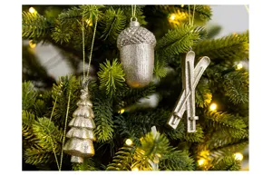 Champagner Harz Weihnachtsbaum hängende Ornamente Set mit Tannenzapfen und Skiern Dekor.