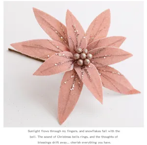 Rosa Samt künstliche Weihnachtsblume mit Glitzerdetails für die Feiertagsdekoration.
