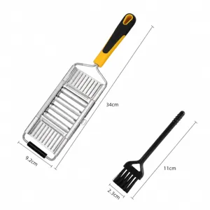 Grattugia per verdure multifunzione in acciaio inossidabile da cucina con spazzola.