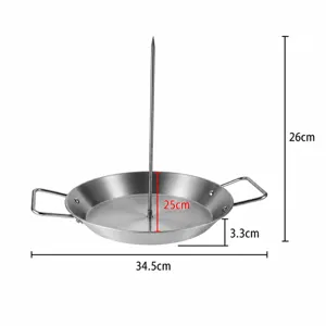 Plaque de barbecue verticale en acier inoxydable avec broche amovible pour poulet rôti.