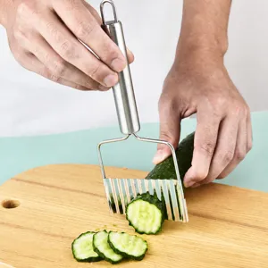 Tagliaerba ondulato in acciaio inossidabile utensile da cucina per verdure e cetrioli